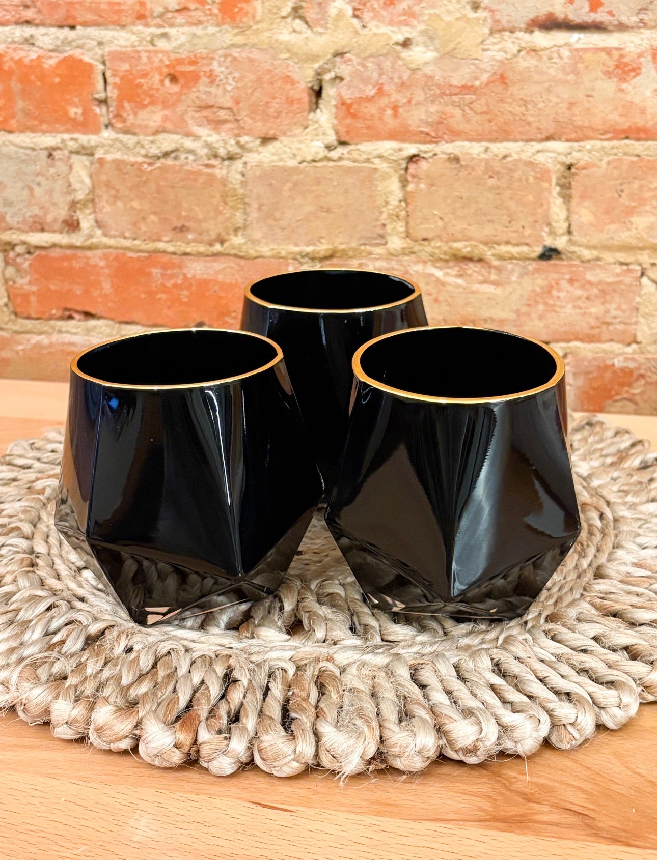Black + Gold Ceramic Dimensional Candle (16 oz)