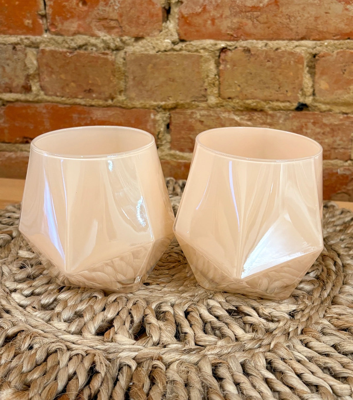 Scallop Shell Ceramic Dimensional Candle (16 0z)
